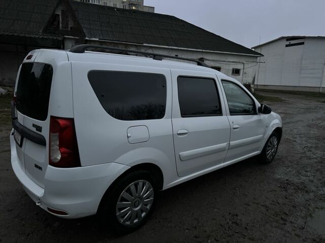 Білий Дачія Logan, об'ємом двигуна 1.6 л та пробігом 250 тис. км за 3600 $, фото 11 на Automoto.ua