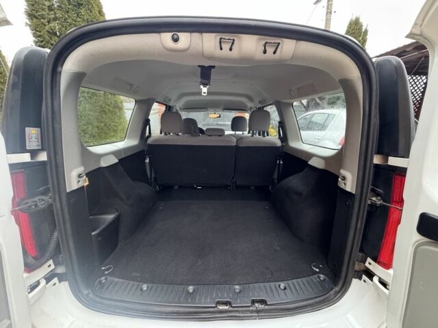 Белый Дачия Логан, объемом двигателя 1.4 л и пробегом 177 тыс. км за 5499 $, фото 8 на Automoto.ua