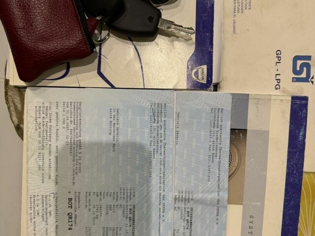 Белый Дачия Логан, объемом двигателя 1.4 л и пробегом 177 тыс. км за 5499 $, фото 13 на Automoto.ua