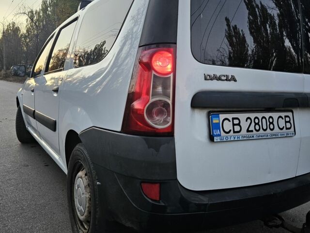 Білий Дачія Logan, об'ємом двигуна 1.5 л та пробігом 380 тис. км за 3899 $, фото 8 на Automoto.ua