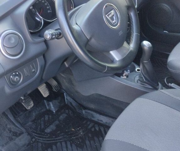 Белый Дачия Логан, объемом двигателя 1.5 л и пробегом 127 тыс. км за 7200 $, фото 4 на Automoto.ua