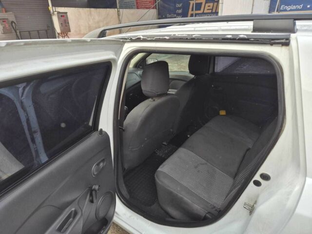 Белый Дачия Логан, объемом двигателя 1.1 л и пробегом 248 тыс. км за 6100 $, фото 8 на Automoto.ua