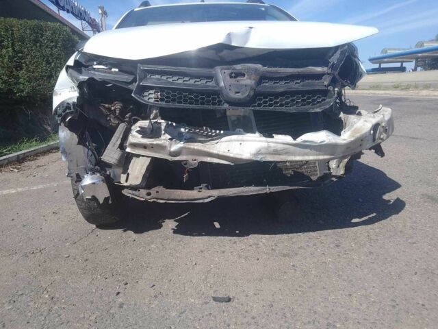 Білий Дачія Logan, об'ємом двигуна 1.1 л та пробігом 155 тис. км за 1800 $, фото 1 на Automoto.ua