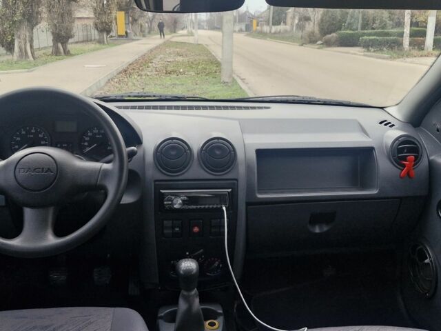 Бежевий Дачія Logan, об'ємом двигуна 1.4 л та пробігом 189 тис. км за 2700 $, фото 4 на Automoto.ua