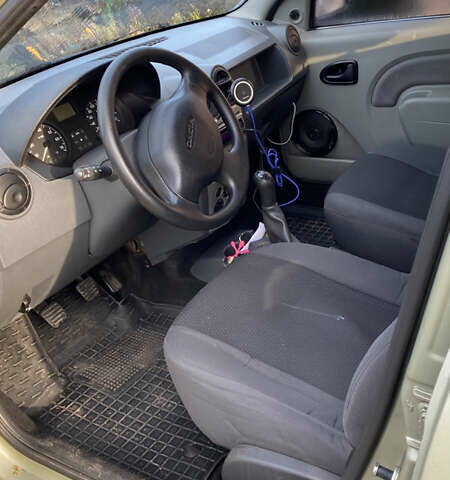 Бежевый Дачия Логан, объемом двигателя 1.6 л и пробегом 110 тыс. км за 5500 $, фото 3 на Automoto.ua