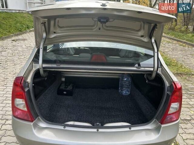 Бежевый Дачия Логан, объемом двигателя 1.4 л и пробегом 120 тыс. км за 5500 $, фото 6 на Automoto.ua