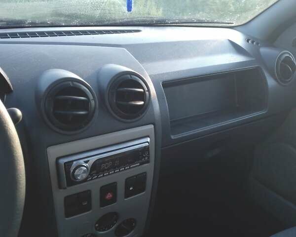 Чорний Дачія Logan, об'ємом двигуна 1.4 л та пробігом 176 тис. км за 1500 $, фото 7 на Automoto.ua