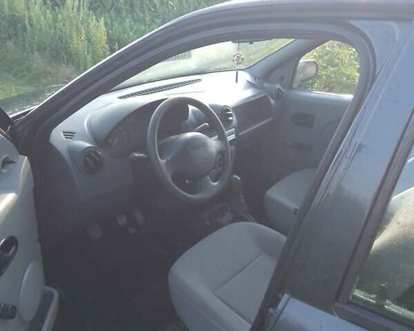 Чорний Дачія Logan, об'ємом двигуна 1.4 л та пробігом 176 тис. км за 1500 $, фото 12 на Automoto.ua