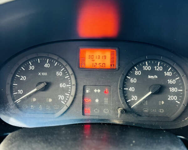 Чорний Дачія Logan, об'ємом двигуна 1.39 л та пробігом 302 тис. км за 2200 $, фото 15 на Automoto.ua