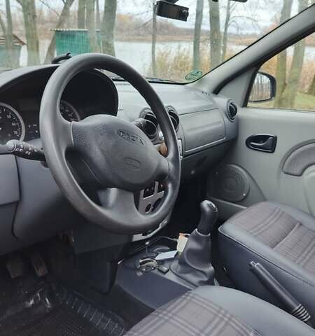 Черный Дачия Логан, объемом двигателя 1.6 л и пробегом 226 тыс. км за 4700 $, фото 31 на Automoto.ua