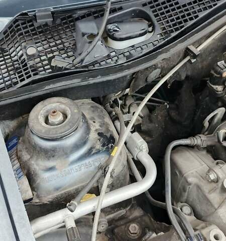 Черный Дачия Логан, объемом двигателя 1.6 л и пробегом 226 тыс. км за 4700 $, фото 30 на Automoto.ua