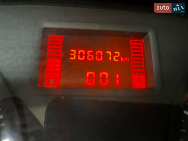 Чорний Дачія Logan, об'ємом двигуна 1.39 л та пробігом 306 тис. км за 3300 $, фото 11 на Automoto.ua