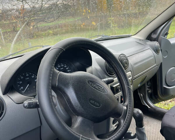 Чорний Дачія Logan, об'ємом двигуна 1.39 л та пробігом 306 тис. км за 3300 $, фото 10 на Automoto.ua