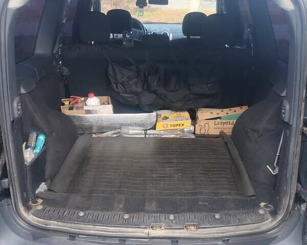 Черный Дачия Логан, объемом двигателя 1.6 л и пробегом 339 тыс. км за 4200 $, фото 7 на Automoto.ua