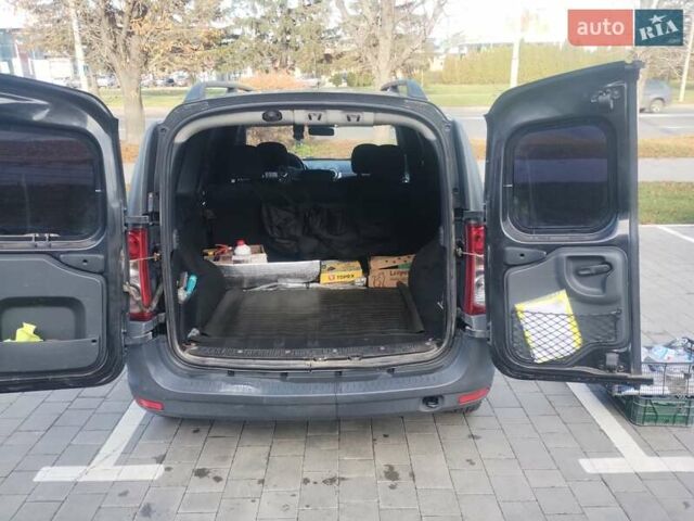 Черный Дачия Логан, объемом двигателя 1.6 л и пробегом 339 тыс. км за 4200 $, фото 6 на Automoto.ua