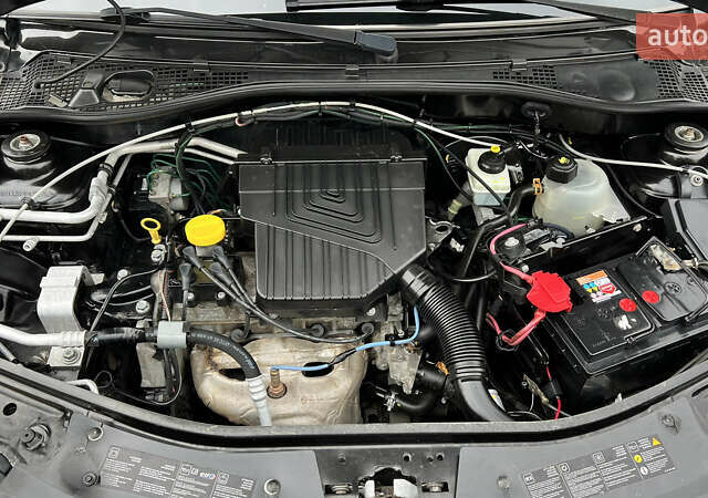 Дачия Логан 2012 в Кривом Роге на Automoto.ua Черный Дачия Логан, объемом двигателя 1.6 л и пробегом 175 тыс. км за 6999 $, фото 22 на Automoto.ua