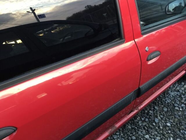 Черный Дачия Логан, объемом двигателя 0 л и пробегом 100 тыс. км за 3750 $, фото 5 на Automoto.ua