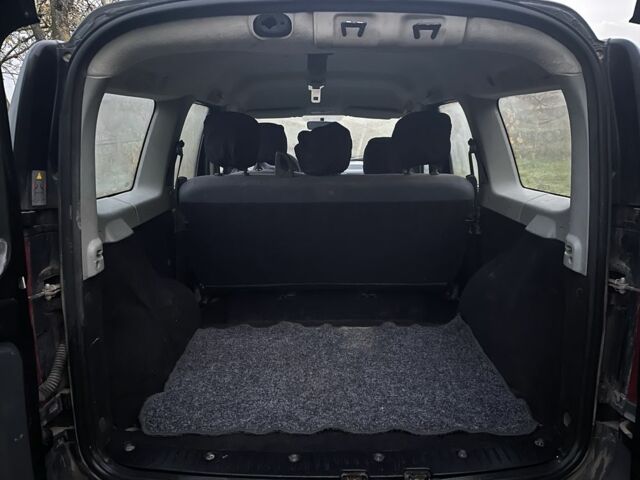 Черный Дачия Логан, объемом двигателя 1.4 л и пробегом 306 тыс. км за 3300 $, фото 13 на Automoto.ua