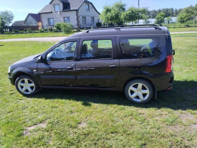 Черный Дачия Логан, объемом двигателя 1 л и пробегом 192 тыс. км за 5600 $, фото 2 на Automoto.ua