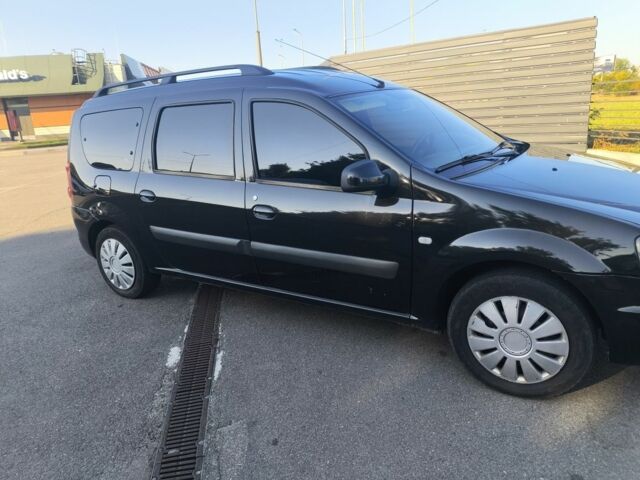 Черный Дачия Логан, объемом двигателя 1.6 л и пробегом 260 тыс. км за 5700 $, фото 5 на Automoto.ua