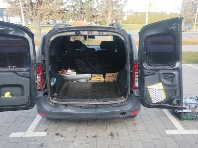 Черный Дачия Логан, объемом двигателя 1.6 л и пробегом 339 тыс. км за 4187 $, фото 16 на Automoto.ua