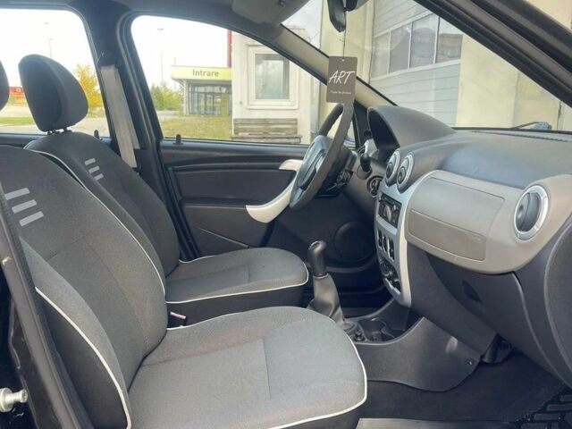 Чорний Дачія Logan, об'ємом двигуна 1.46 л та пробігом 145 тис. км за 5000 $, фото 6 на Automoto.ua