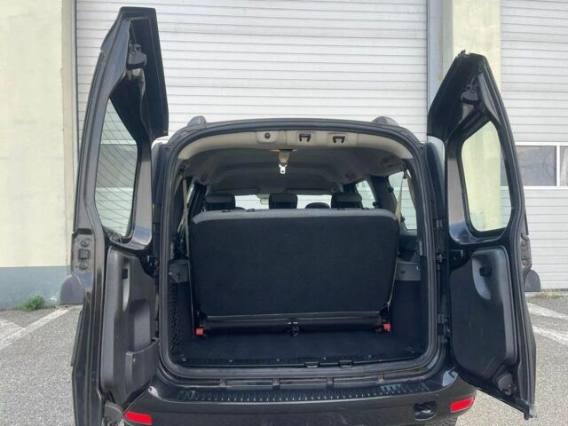 Чорний Дачія Logan, об'ємом двигуна 1.46 л та пробігом 145 тис. км за 5000 $, фото 5 на Automoto.ua