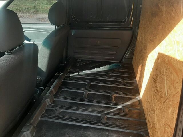 Черный Дачия Логан, объемом двигателя 1.6 л и пробегом 166 тыс. км за 3800 $, фото 7 на Automoto.ua