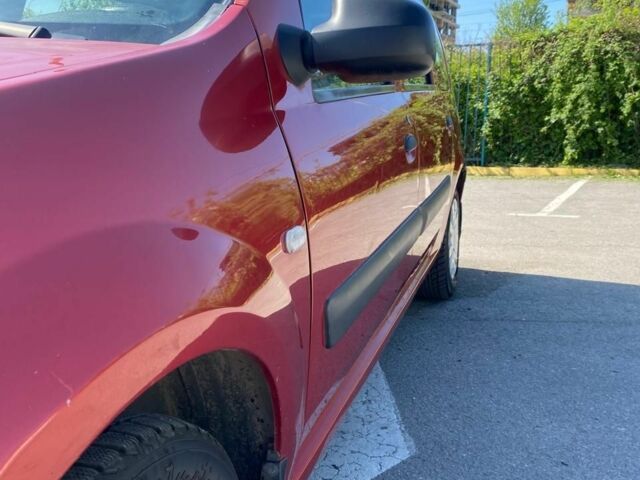 Красный Дачия Логан, объемом двигателя 0 л и пробегом 249 тыс. км за 4200 $, фото 5 на Automoto.ua