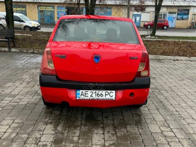 Красный Дачия Логан, объемом двигателя 1.6 л и пробегом 700 тыс. км за 1850 $, фото 5 на Automoto.ua