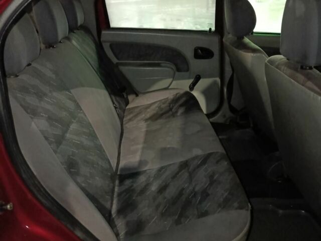 Червоний Дачія Logan, об'ємом двигуна 1.4 л та пробігом 333 тис. км за 1222 $, фото 5 на Automoto.ua