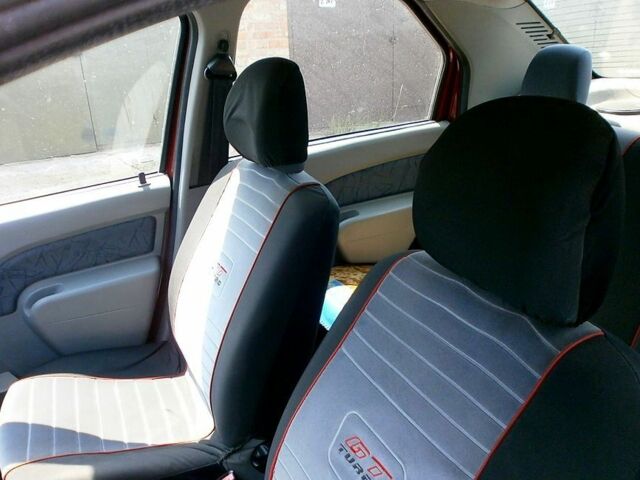 Красный Дачия Логан, объемом двигателя 1.4 л и пробегом 114 тыс. км за 1800 $, фото 7 на Automoto.ua