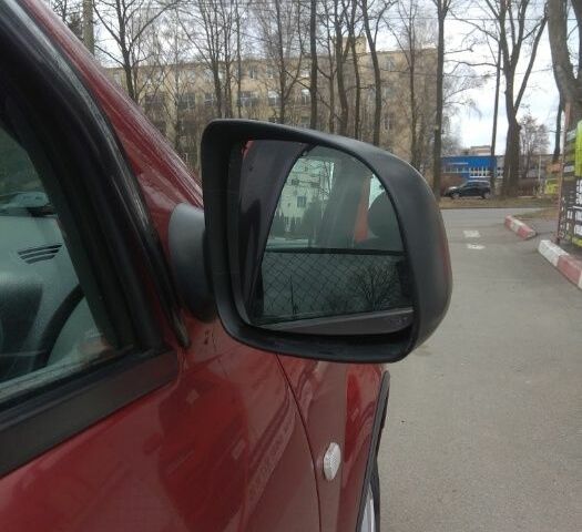 Красный Дачия Логан, объемом двигателя 1.4 л и пробегом 250 тыс. км за 3500 $, фото 9 на Automoto.ua