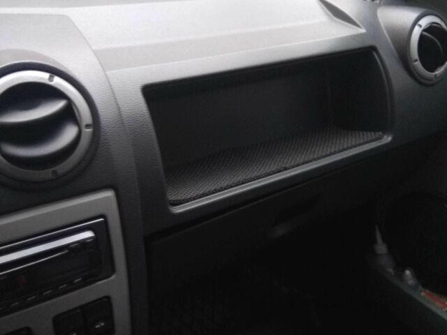 Красный Дачия Логан, объемом двигателя 1.4 л и пробегом 250 тыс. км за 3500 $, фото 12 на Automoto.ua