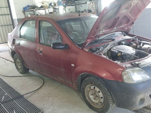 Красный Дачия Логан, объемом двигателя 1.4 л и пробегом 360 тыс. км за 900 $, фото 3 на Automoto.ua