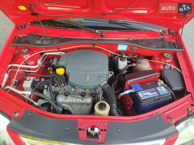 Красный Дачия Логан, объемом двигателя 1.39 л и пробегом 153 тыс. км за 3550 $, фото 7 на Automoto.ua