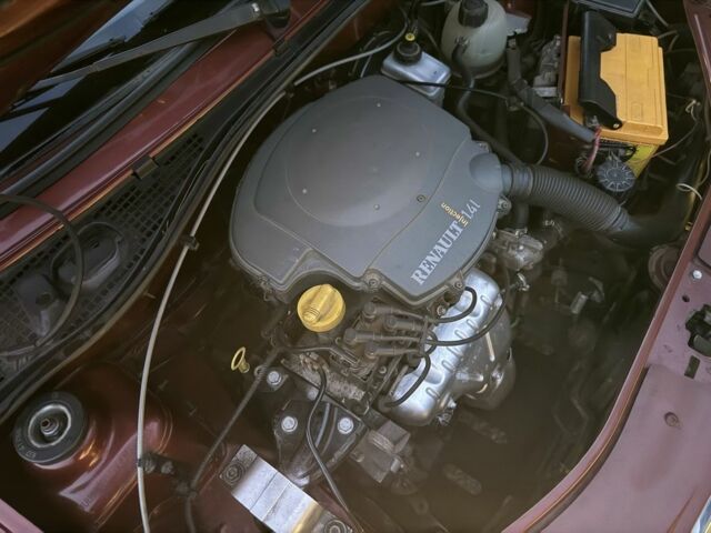 Красный Дачия Логан, объемом двигателя 1.4 л и пробегом 140 тыс. км за 2900 $, фото 13 на Automoto.ua