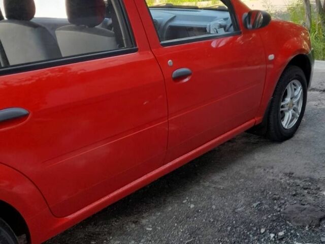 Красный Дачия Логан, объемом двигателя 1.4 л и пробегом 148 тыс. км за 2900 $, фото 2 на Automoto.ua