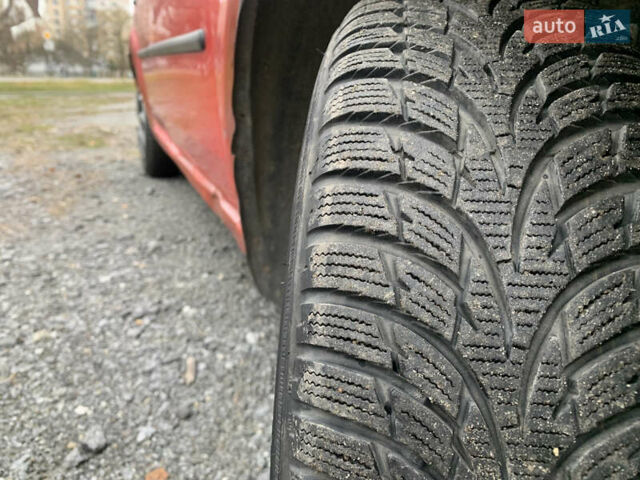 Красный Дачия Логан, объемом двигателя 1.5 л и пробегом 303 тыс. км за 2000 $, фото 11 на Automoto.ua