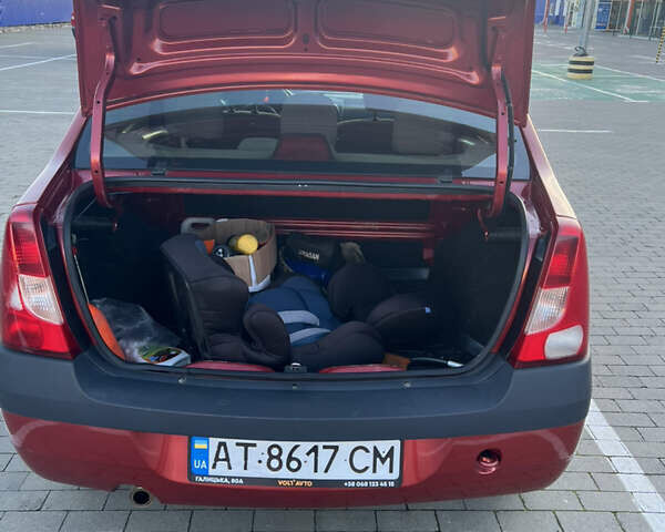 Красный Дачия Логан, объемом двигателя 1.6 л и пробегом 260 тыс. км за 3200 $, фото 5 на Automoto.ua