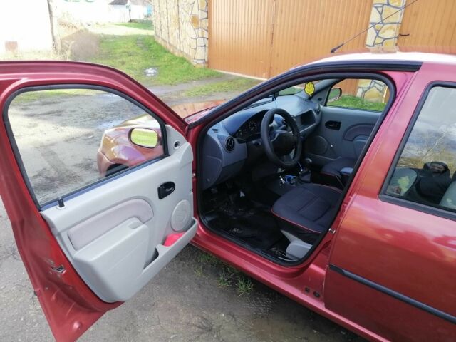 Червоний Дачія Logan, об'ємом двигуна 1.4 л та пробігом 198 тис. км за 2700 $, фото 6 на Automoto.ua