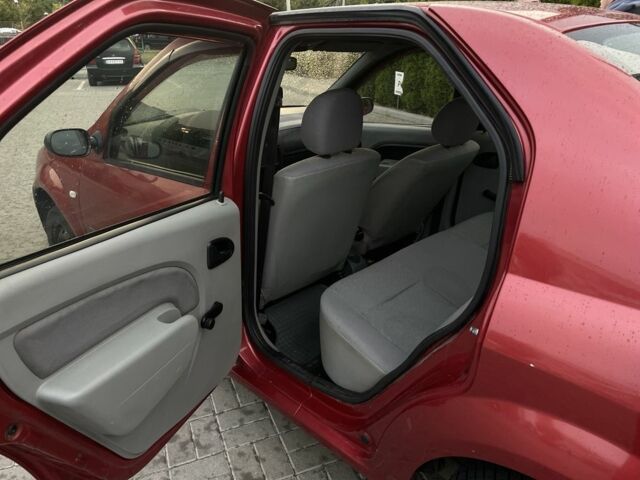 Красный Дачия Логан, объемом двигателя 1.4 л и пробегом 177 тыс. км за 3200 $, фото 8 на Automoto.ua