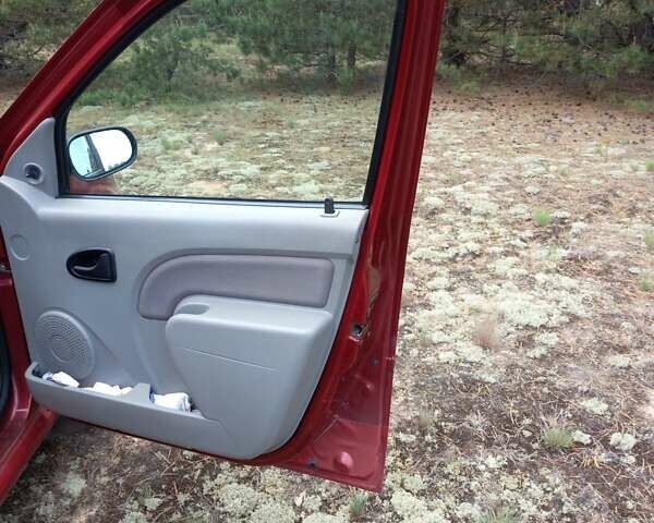 Красный Дачия Логан, объемом двигателя 1.6 л и пробегом 196 тыс. км за 5000 $, фото 10 на Automoto.ua