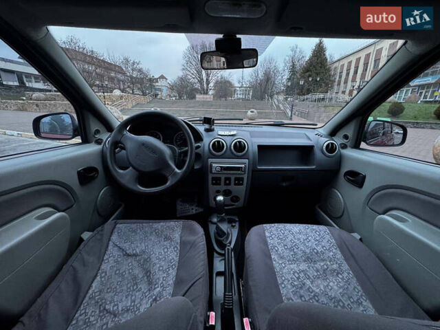 Красный Дачия Логан, объемом двигателя 1.4 л и пробегом 214 тыс. км за 3250 $, фото 28 на Automoto.ua