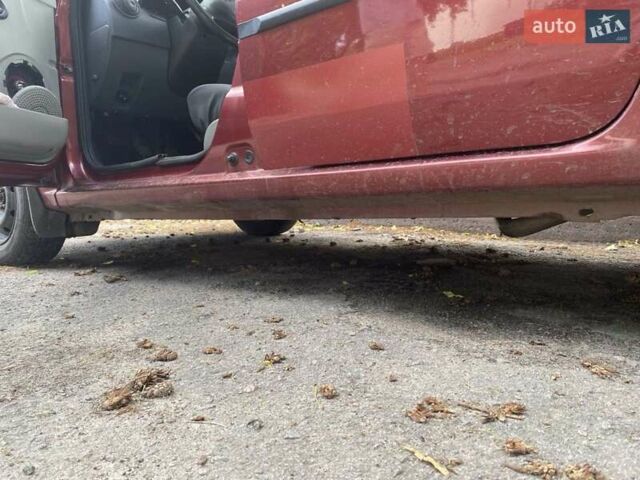 Красный Дачия Логан, объемом двигателя 1.6 л и пробегом 196 тыс. км за 5000 $, фото 5 на Automoto.ua