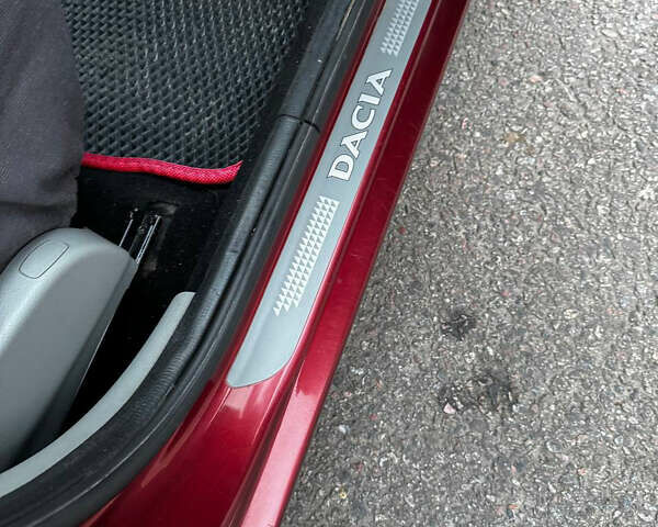 Красный Дачия Логан, объемом двигателя 1.4 л и пробегом 214 тыс. км за 3250 $, фото 16 на Automoto.ua