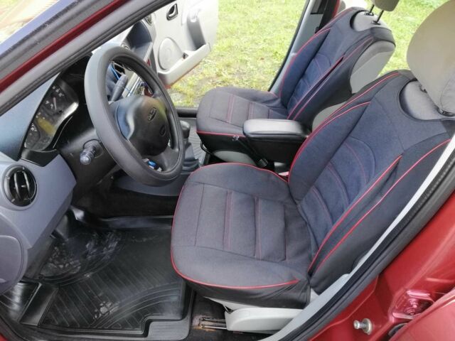 Червоний Дачія Logan, об'ємом двигуна 1.4 л та пробігом 198 тис. км за 2700 $, фото 15 на Automoto.ua