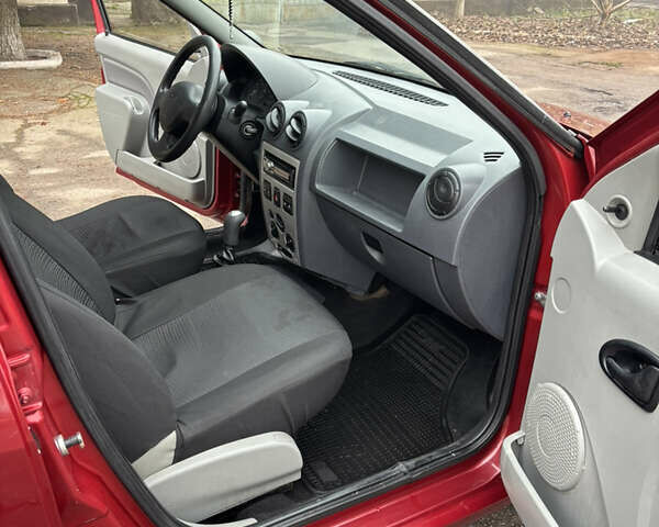 Красный Дачия Логан, объемом двигателя 1.4 л и пробегом 169 тыс. км за 3600 $, фото 9 на Automoto.ua