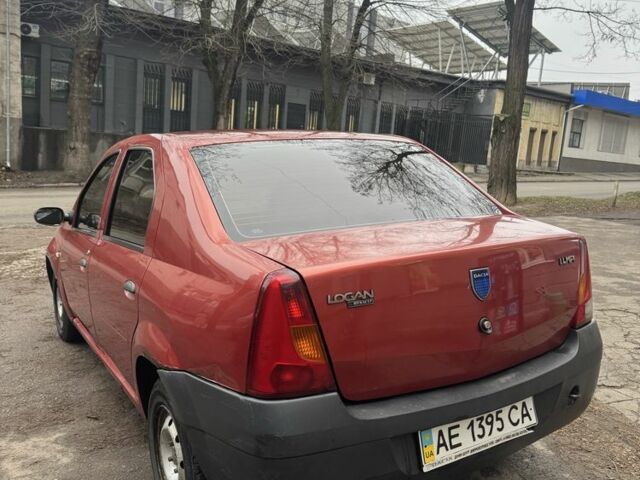 Красный Дачия Логан, объемом двигателя 1.4 л и пробегом 600 тыс. км за 1700 $, фото 3 на Automoto.ua