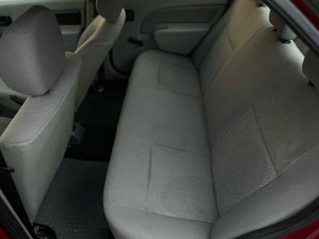 Красный Дачия Логан, объемом двигателя 1.4 л и пробегом 177 тыс. км за 3200 $, фото 9 на Automoto.ua